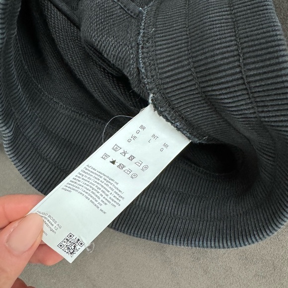 Hugo Shorts - Picture 10 of 11